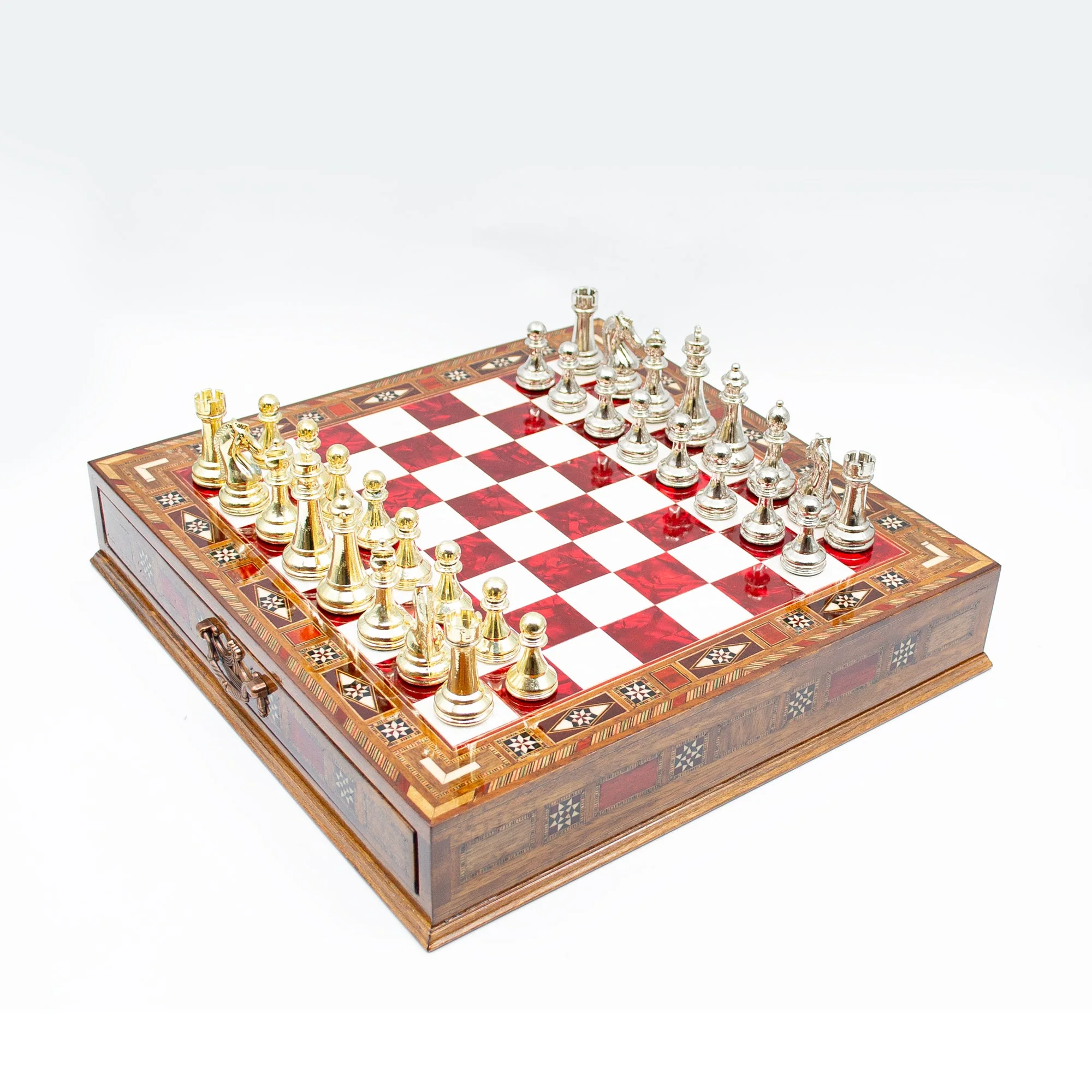 Luxury Wooden Chess Set With Storage Units - Gold And Silver Metal Chess Pieces - Image 4