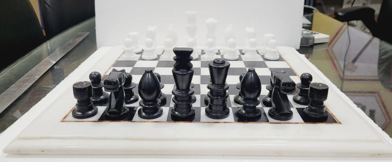 Makrana Marble Chess Set - Image 5