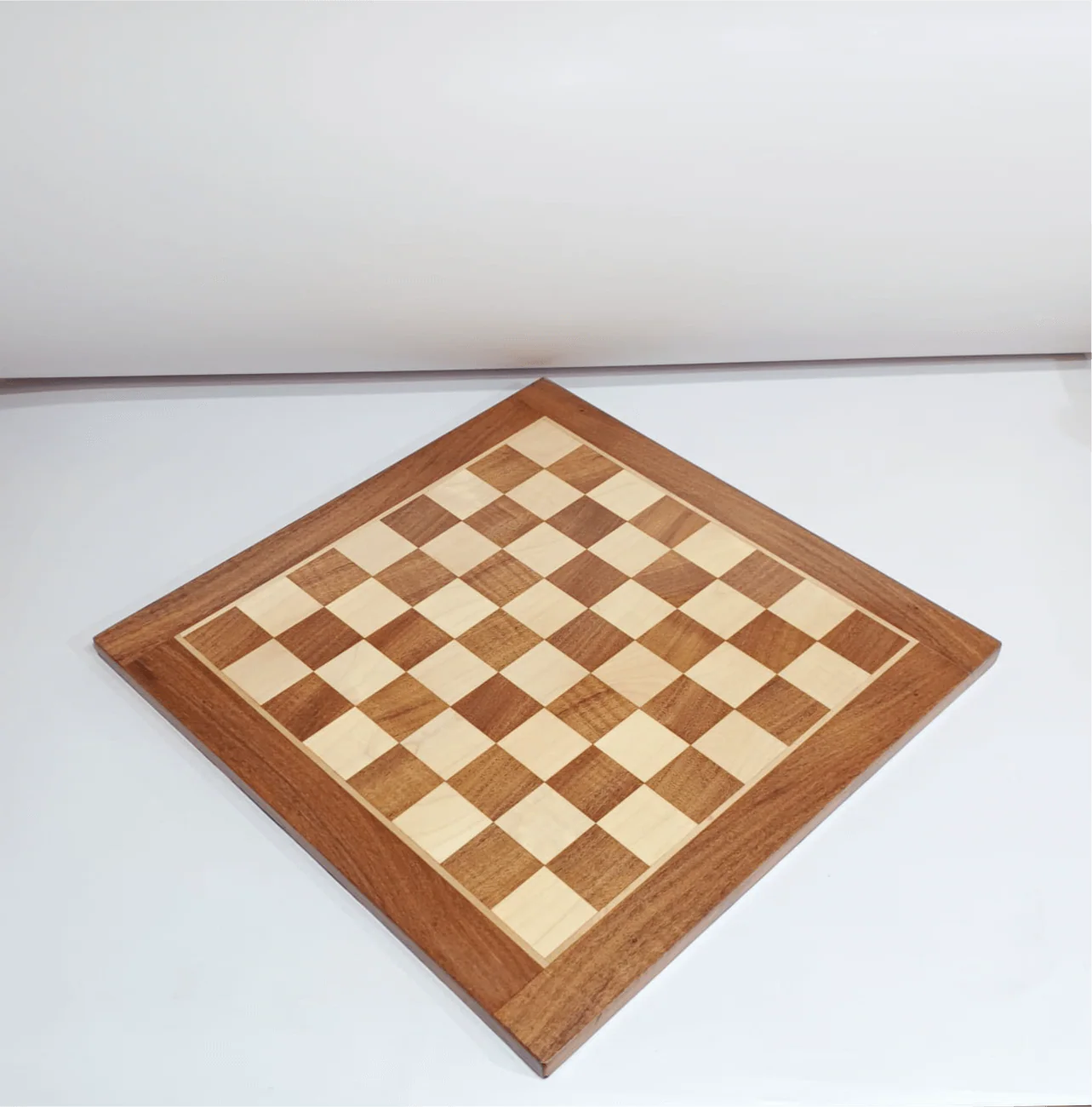 Hand Crafted Acacia and Boxwood Professional Luxury Wooden Chess Board - Image 3