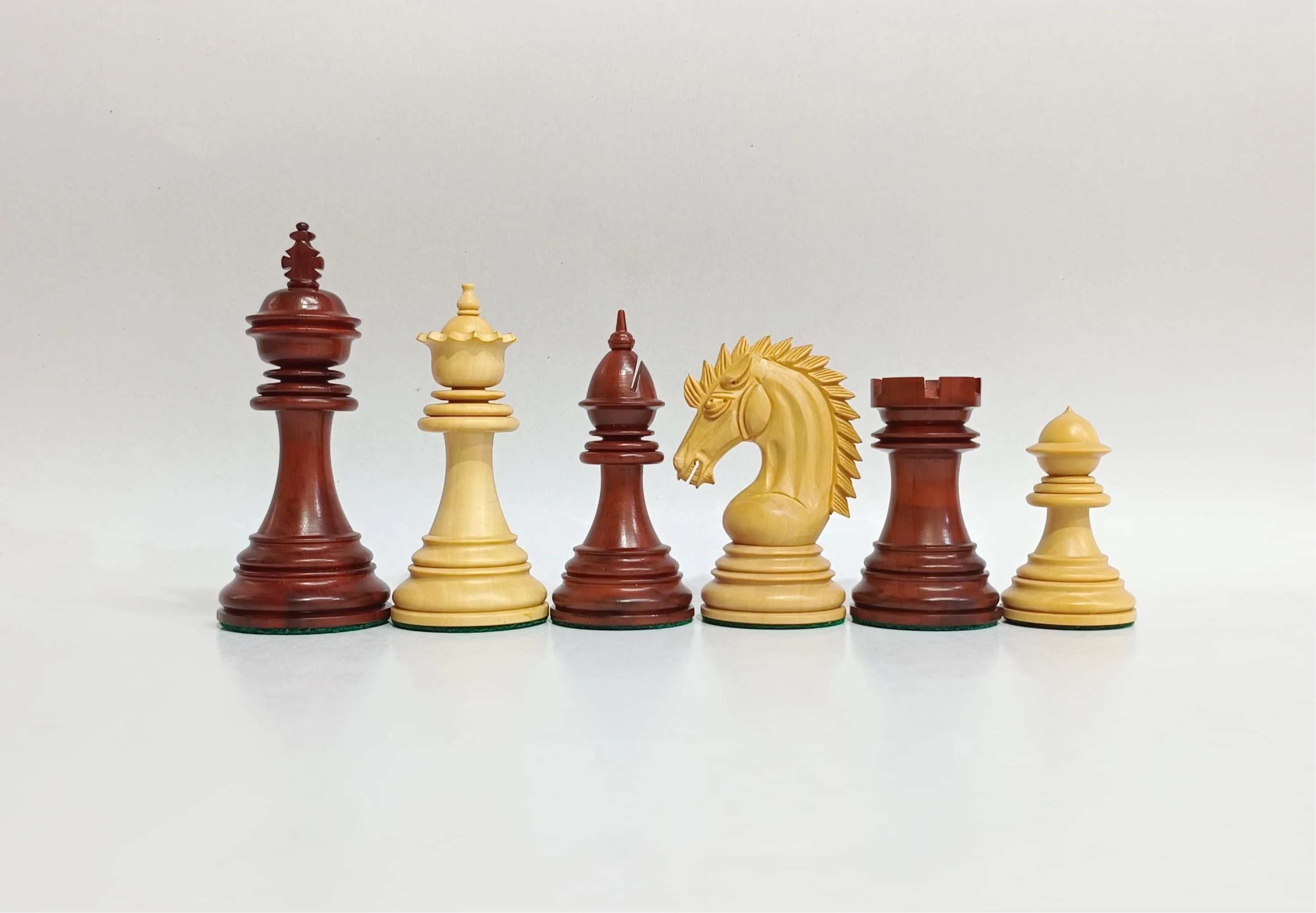 Bud Rosewood Luxury Staunton Chess Pieces - Image 7