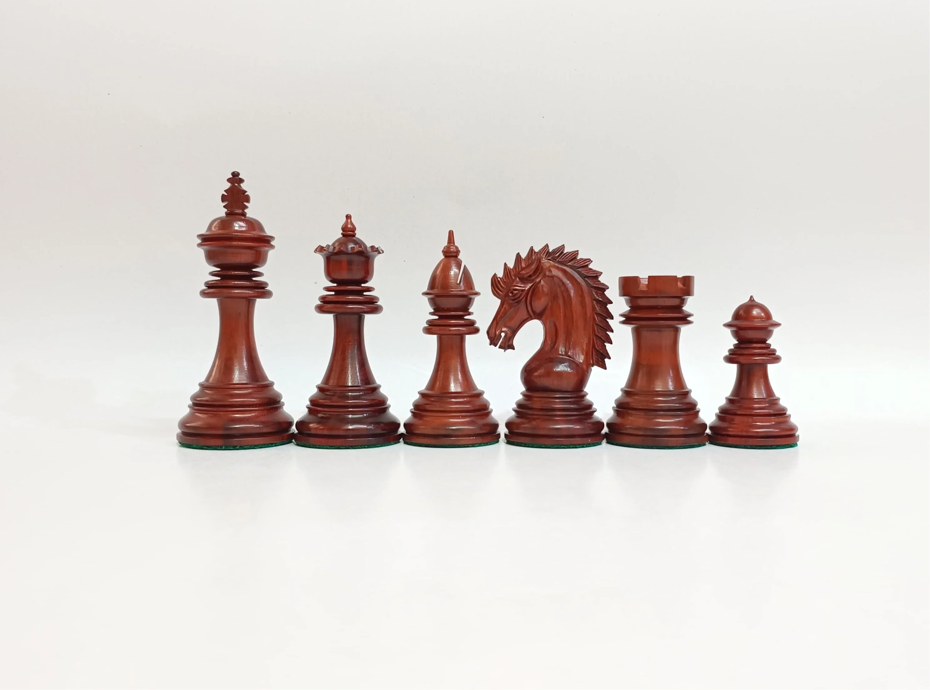 Bud Rosewood Luxury Staunton Chess Pieces - Image 9